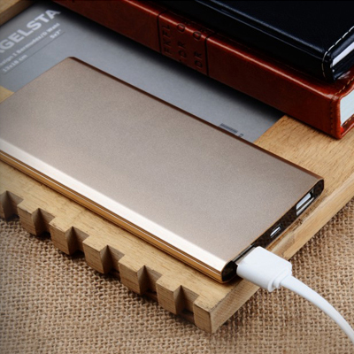 力皇移動(dòng)電源